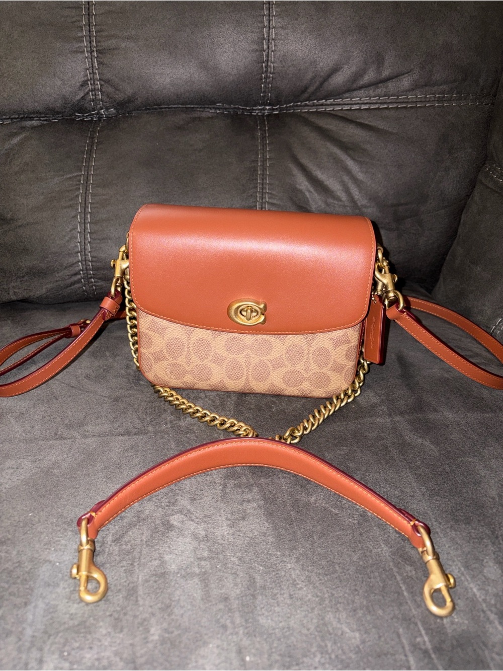 NWT Coach Cassie 19-8’ Signature Canvas (3 straps inculded)
